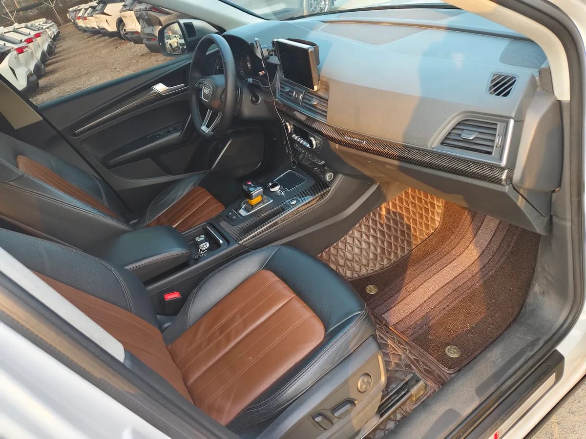 Audi Q5L 2020 4