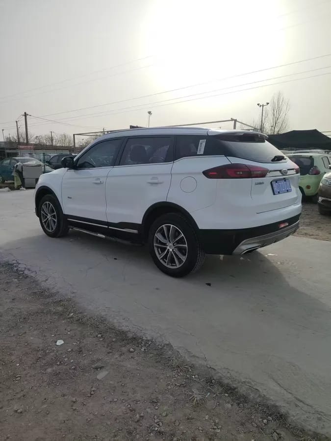 Geely Boyue 2018 4