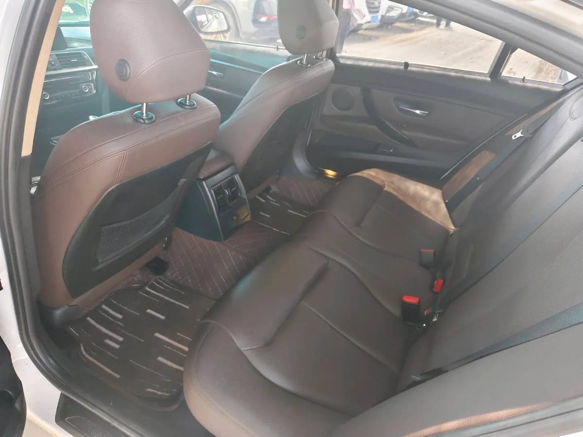 BMW 3 2019 7