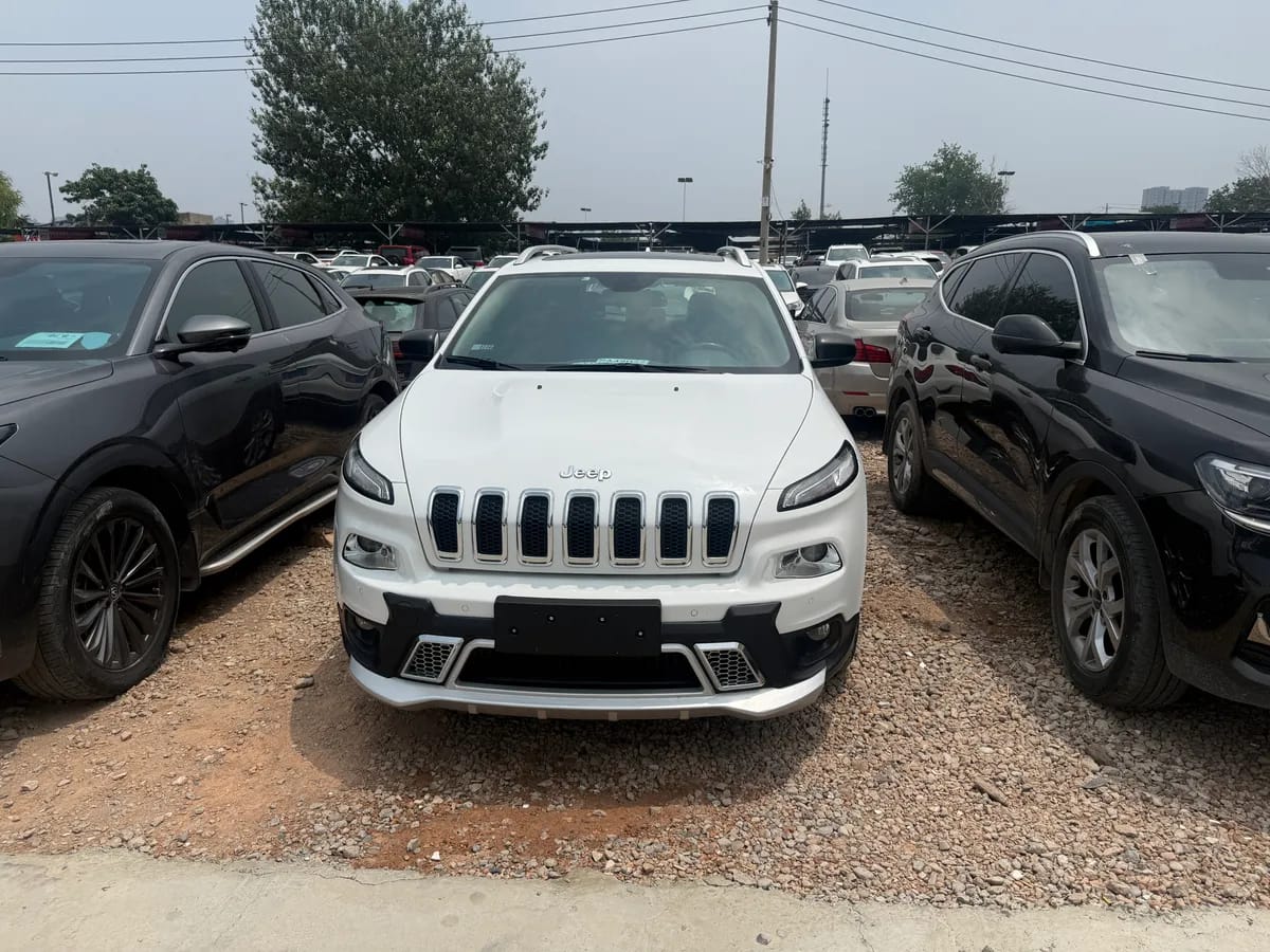 Jeep Free 2016 1
