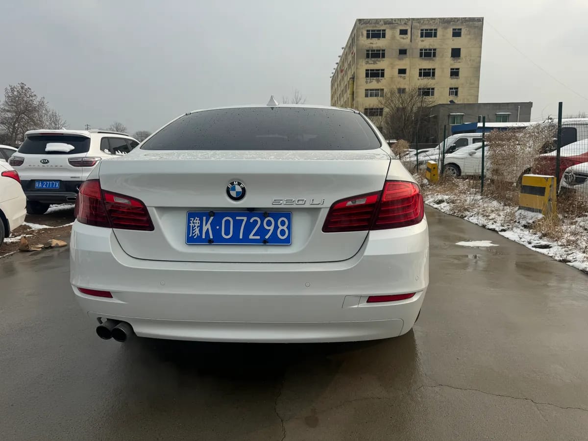 BMW 5 2014 8