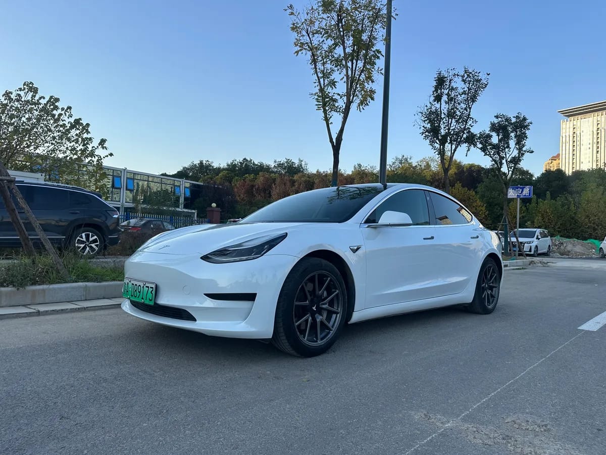 Tesla Model 3 2022 1