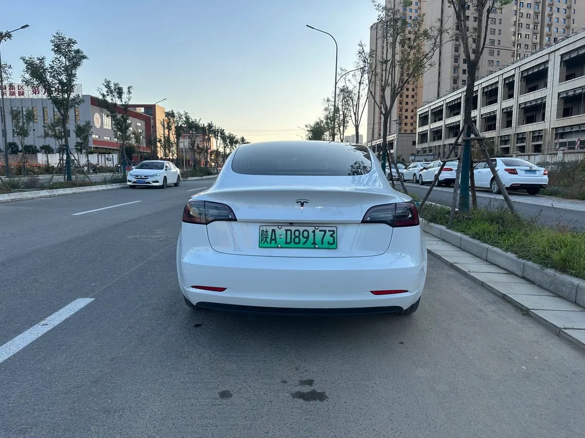 Tesla Model 3 2022 6