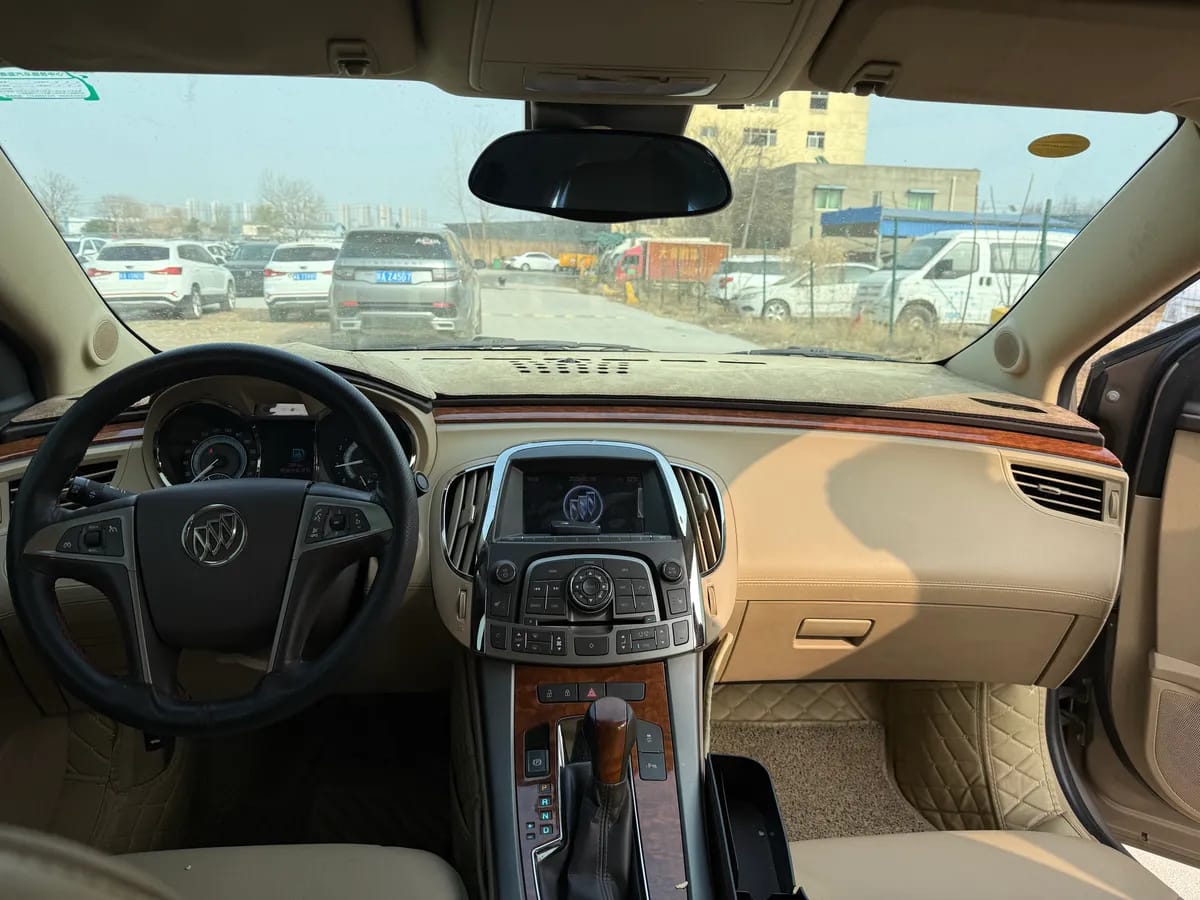 Buick Regal 2011 8