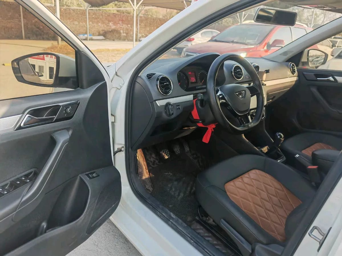Jetta Sub VA3 2019 3