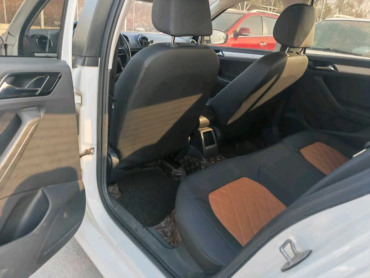 Jetta Sub VA3 2019 5