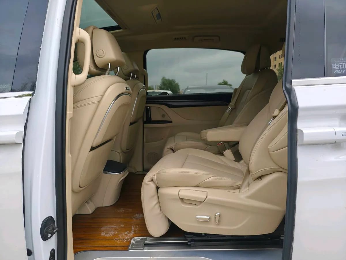 Buick GL8 2023 2