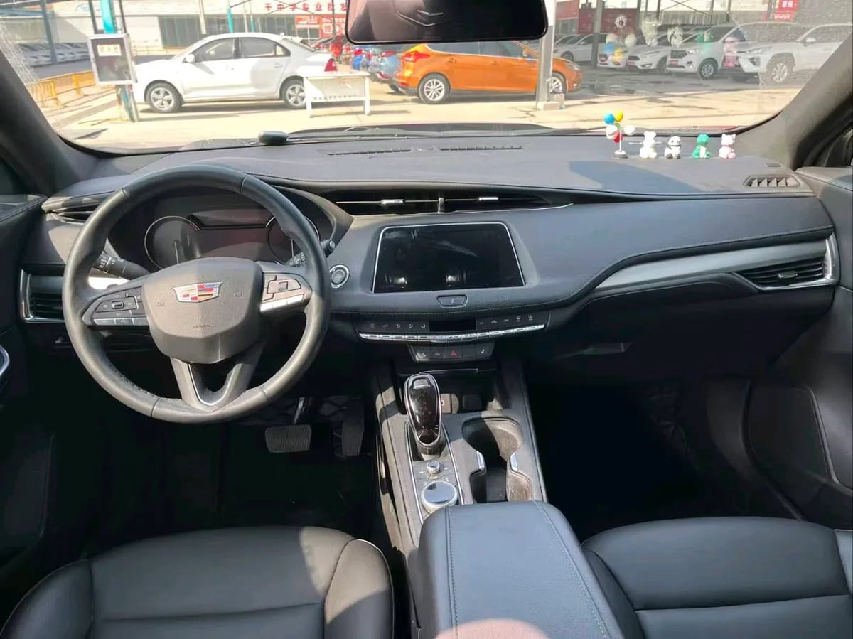 Cadillac XT4 2018 5