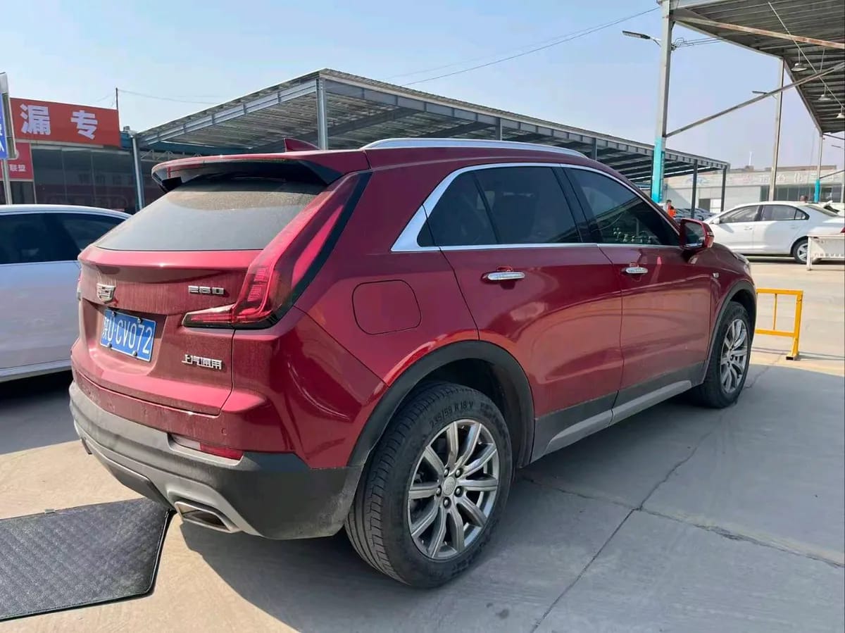Cadillac XT4 2018 10