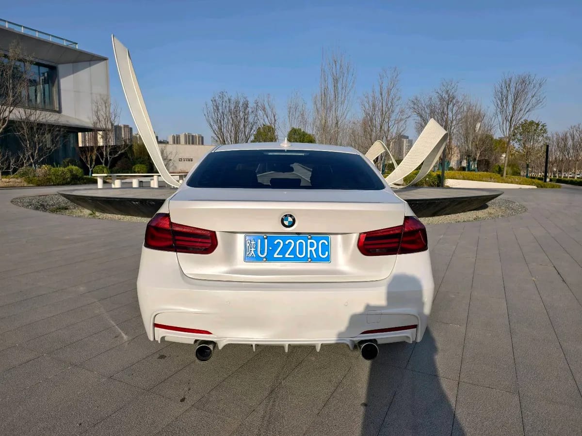 BMW 3 2017 10