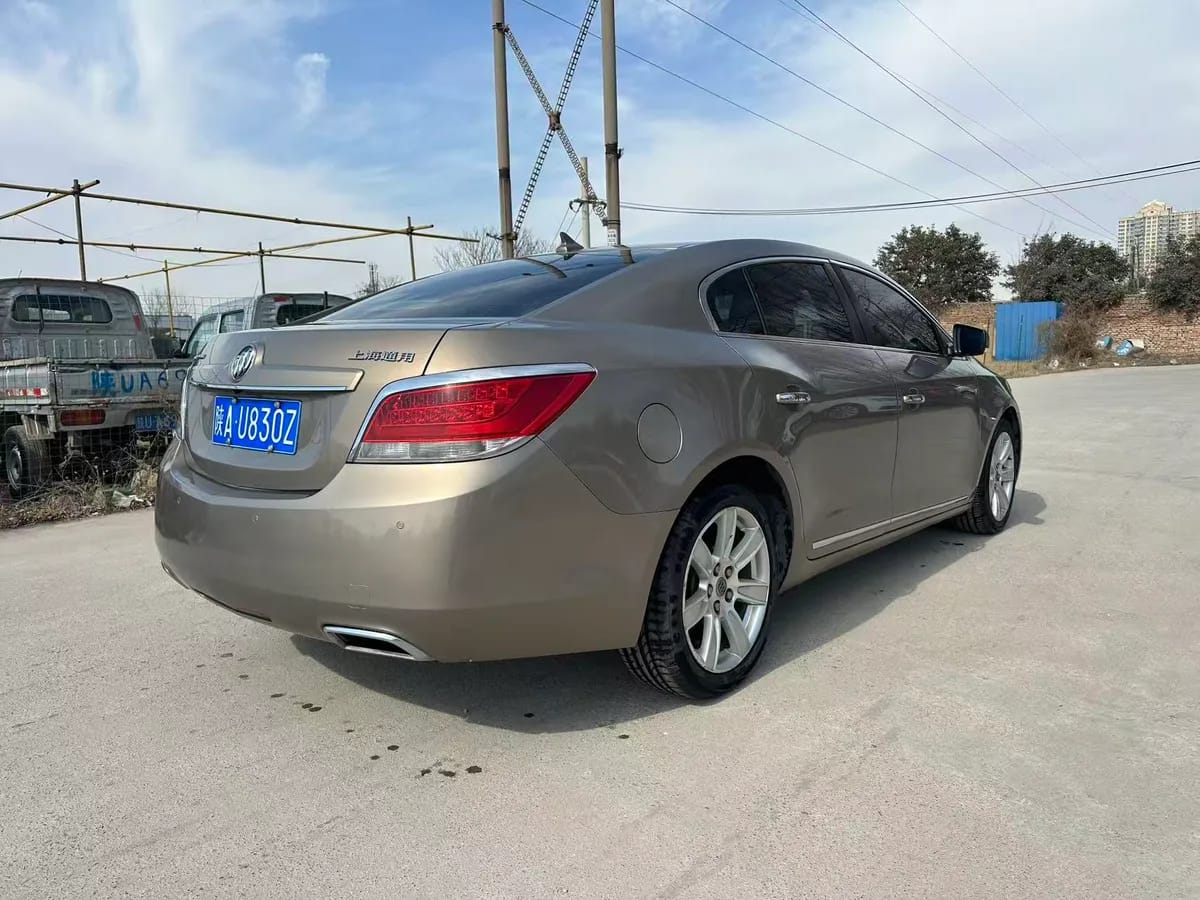 Buick LaCrosse 2012 4
