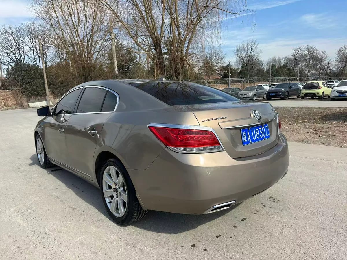 Buick LaCrosse 2012 6
