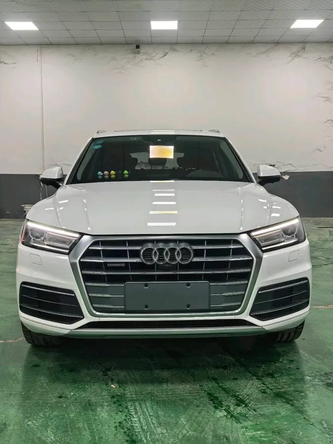 Audi Q5L 2020 2