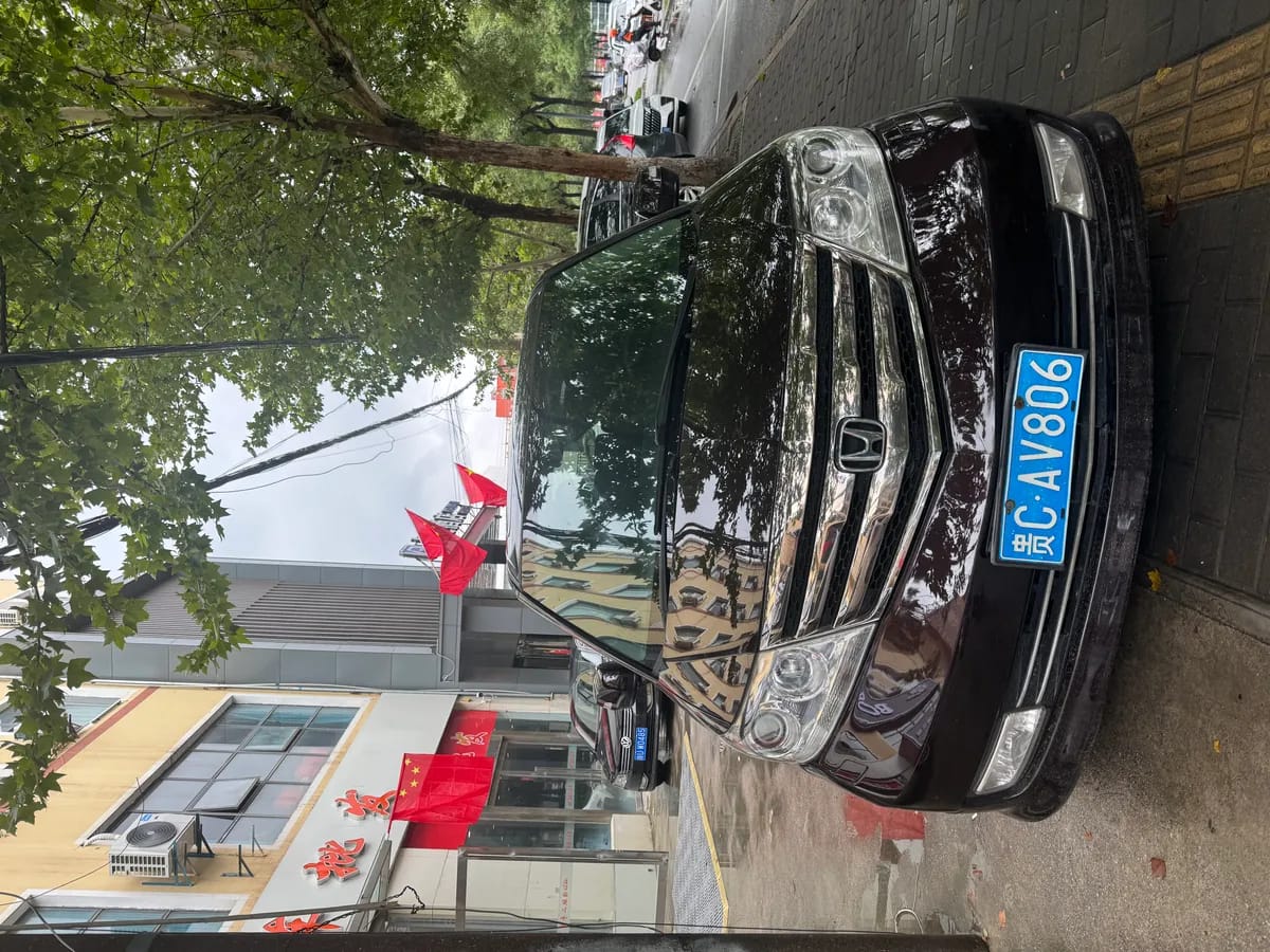 Honda Crosstour 2012 6