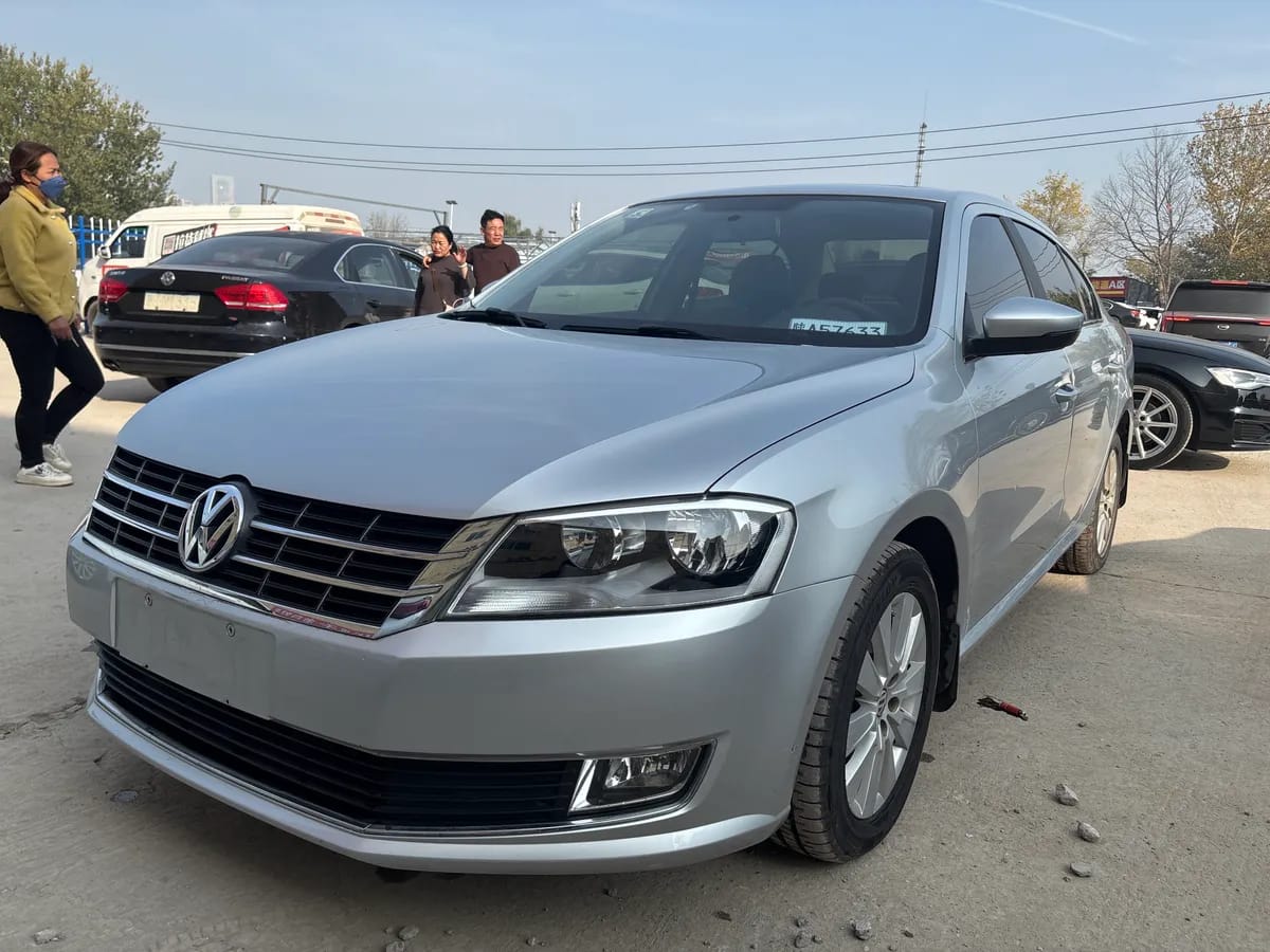 Volkswagen Lavida 2015 1