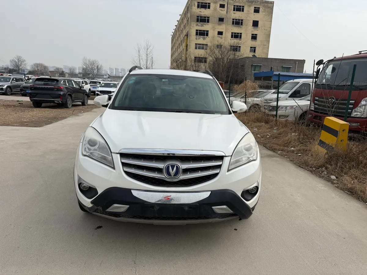 Changan CS35 2012 1
