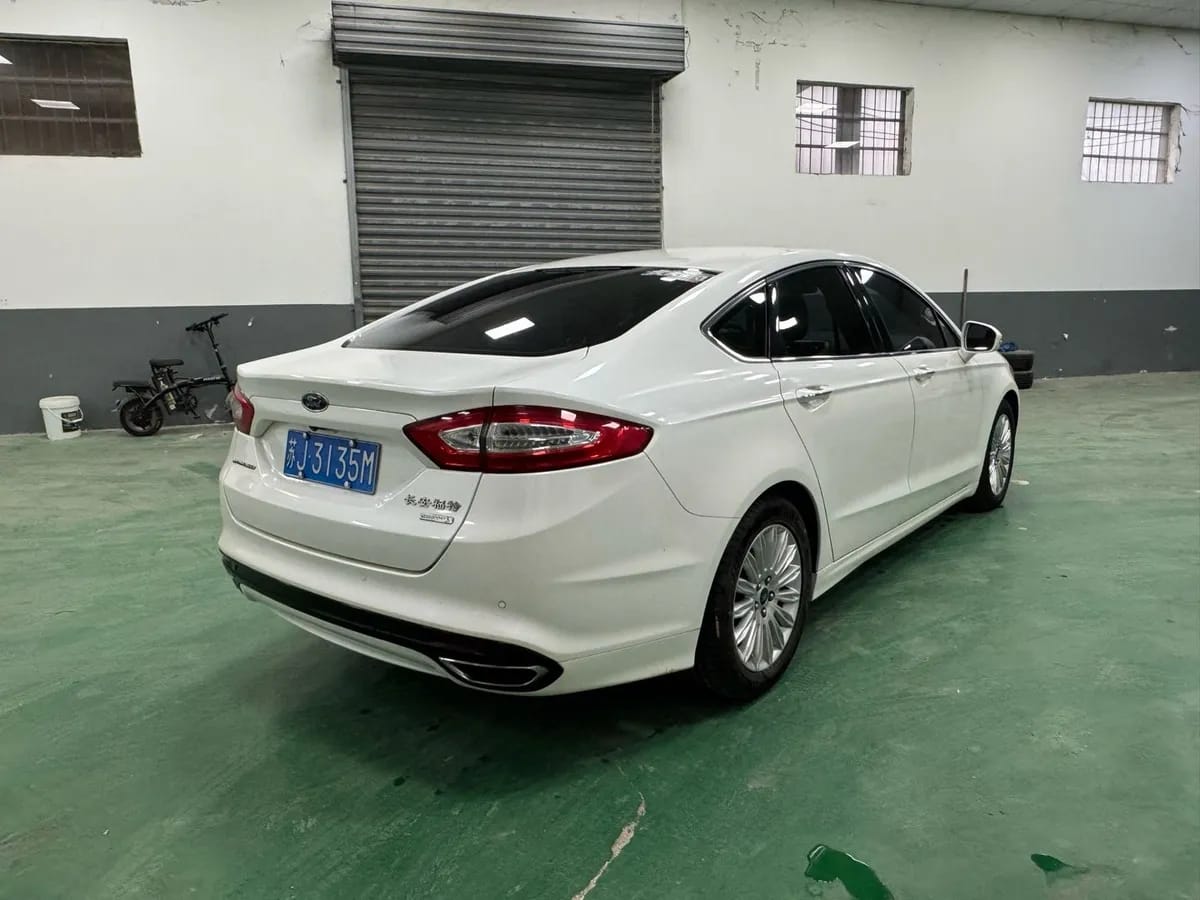 Ford Mondeo 2013 3