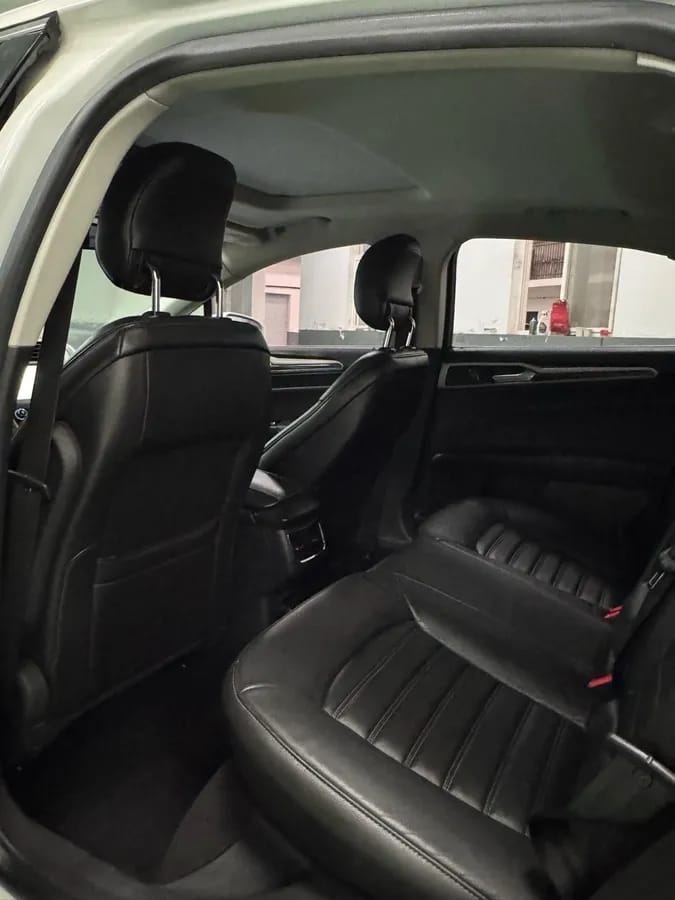 Ford Mondeo 2013 8
