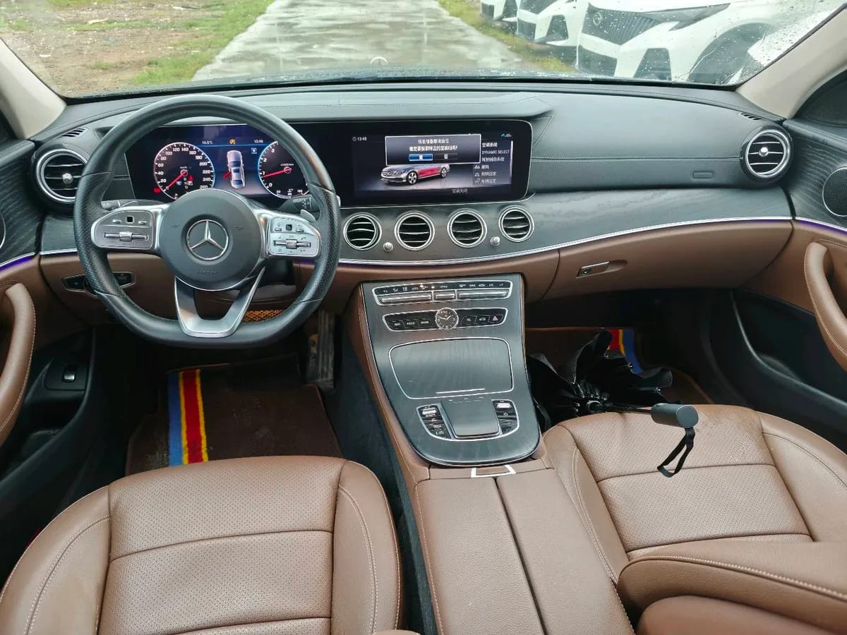 Mercedes-Benz E 2019 6