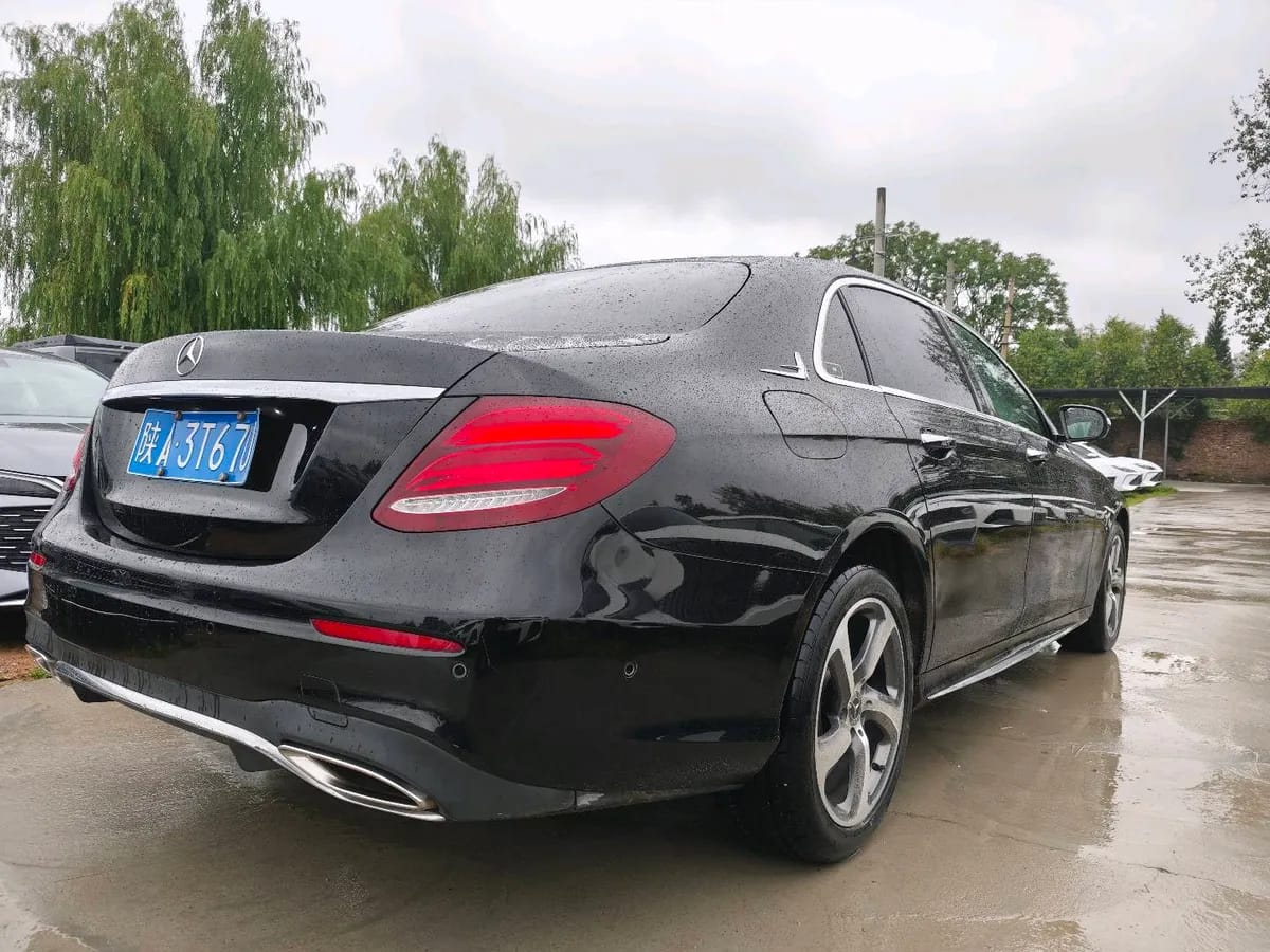 Mercedes-Benz E 2019 9
