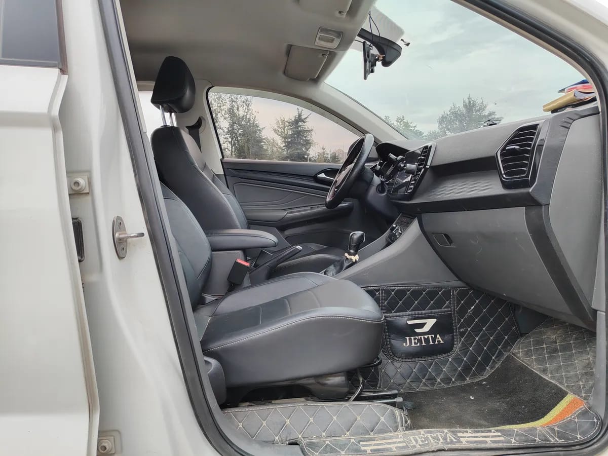 Jetta Sub VS5 2019 7
