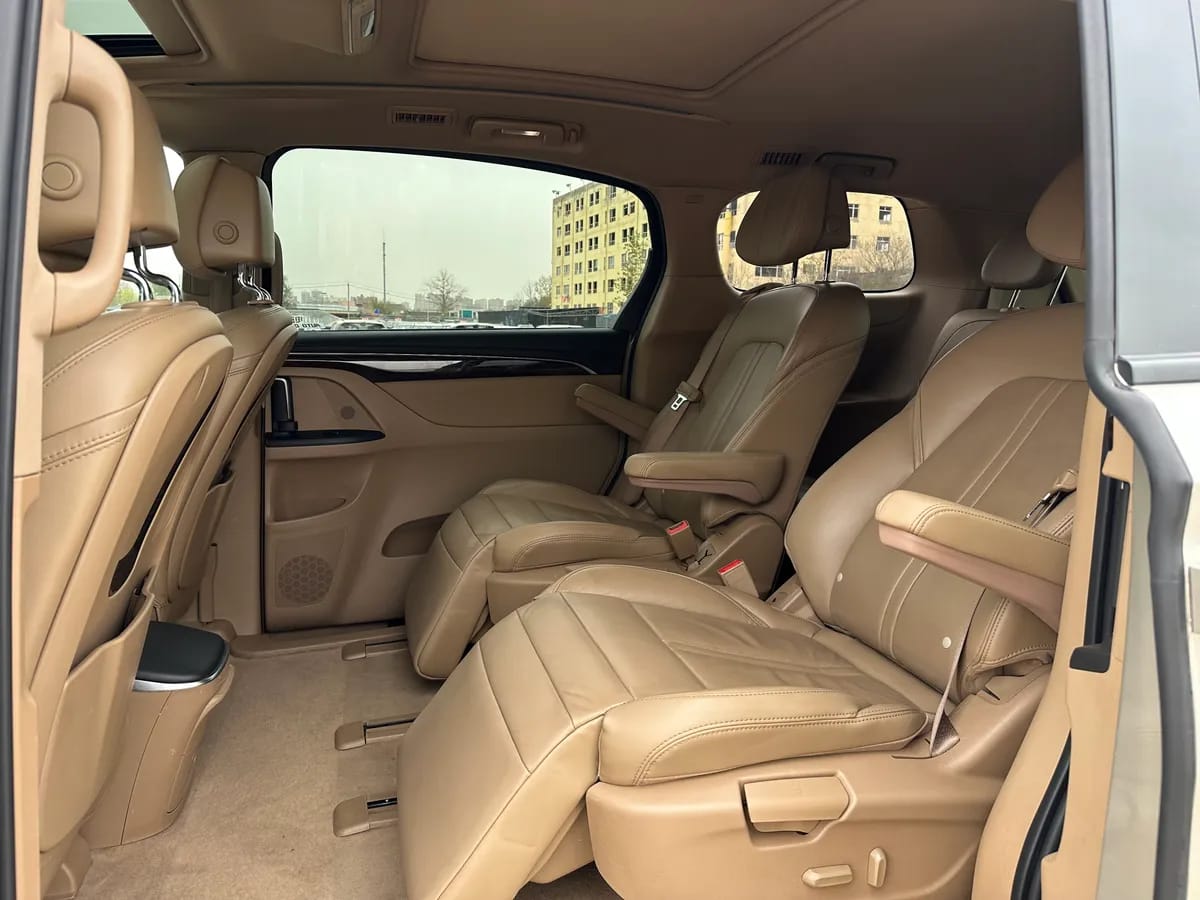 Buick GL8 2017 8