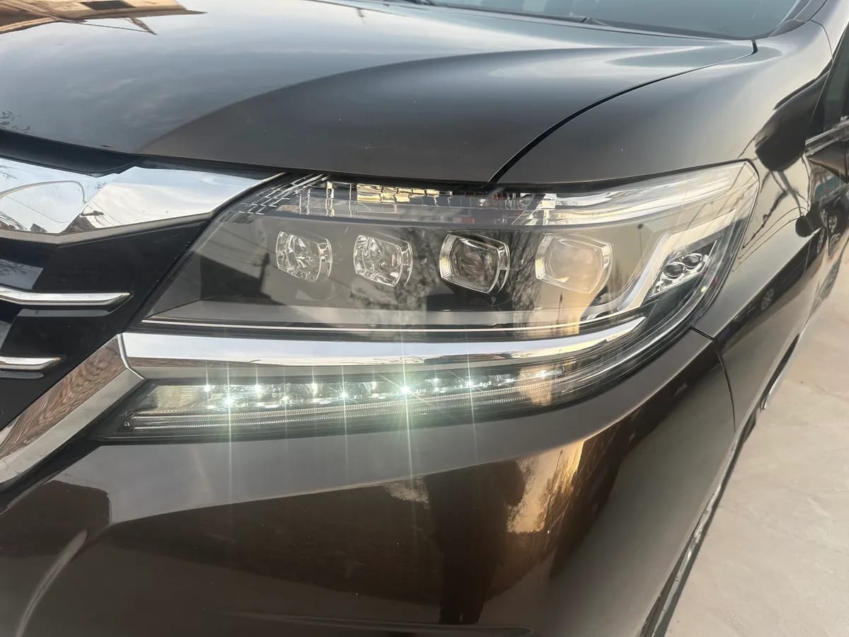 Honda Elysion 2016 7