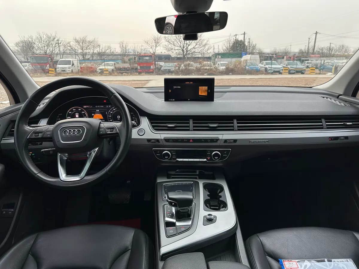 Audi Q7 2019 8