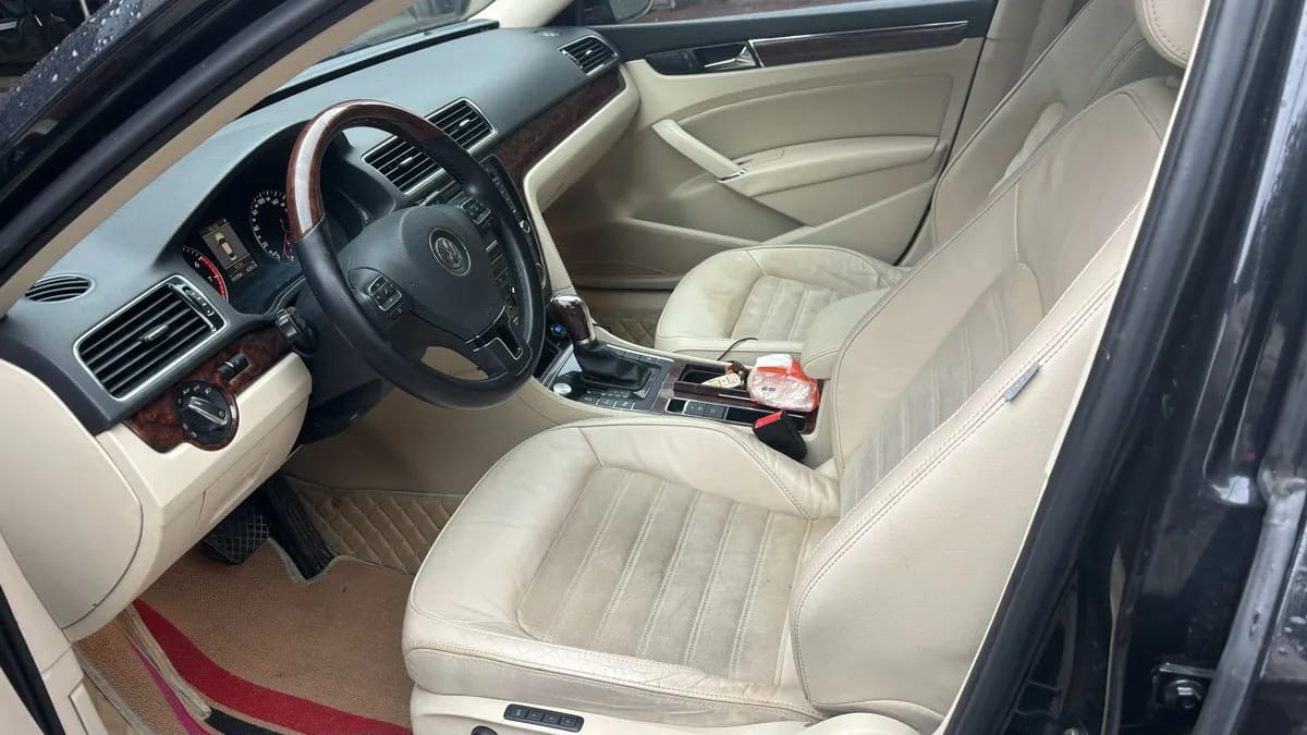 Volkswagen 2011 2.0TSI DSG 3