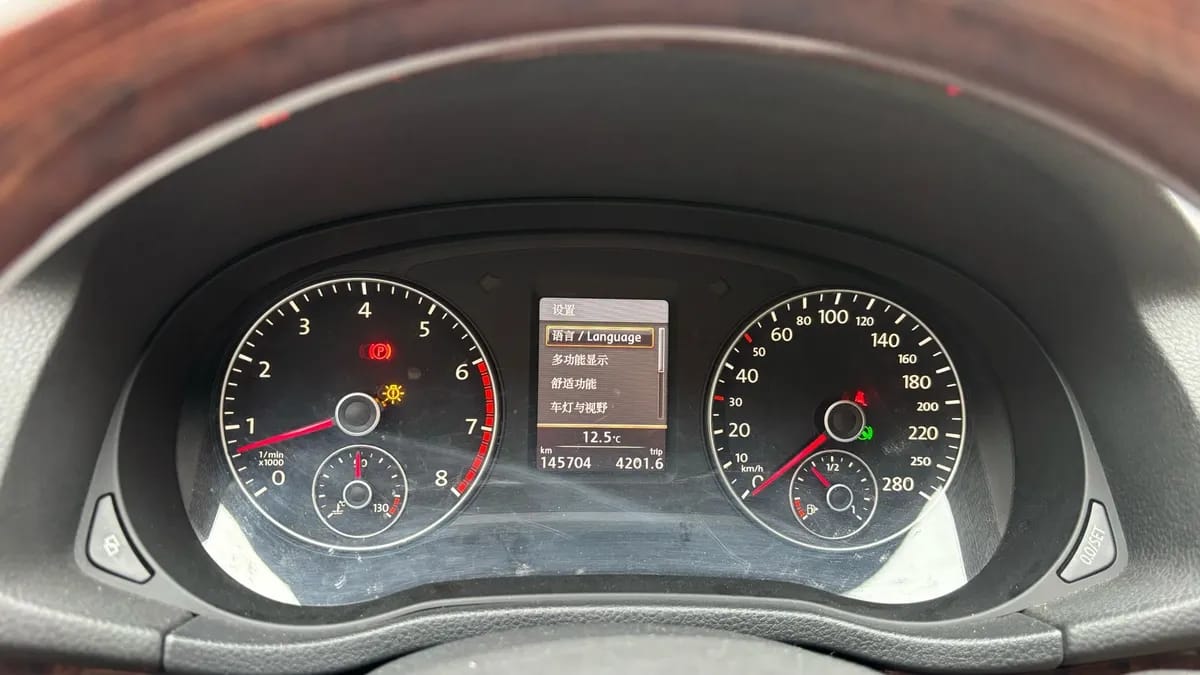 Volkswagen 2011 2.0TSI DSG 5