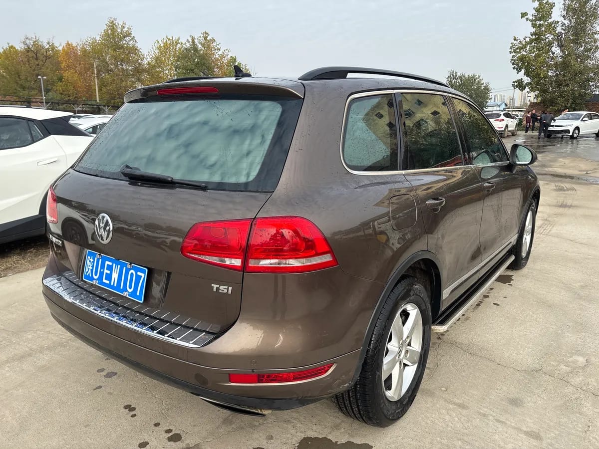 Volkswagen 2011 3.0TSI 5