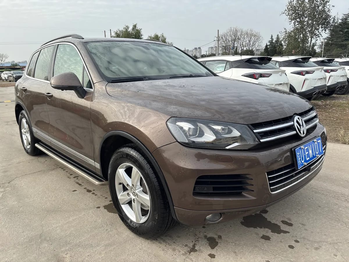 Volkswagen 2011 3.0TSI 8