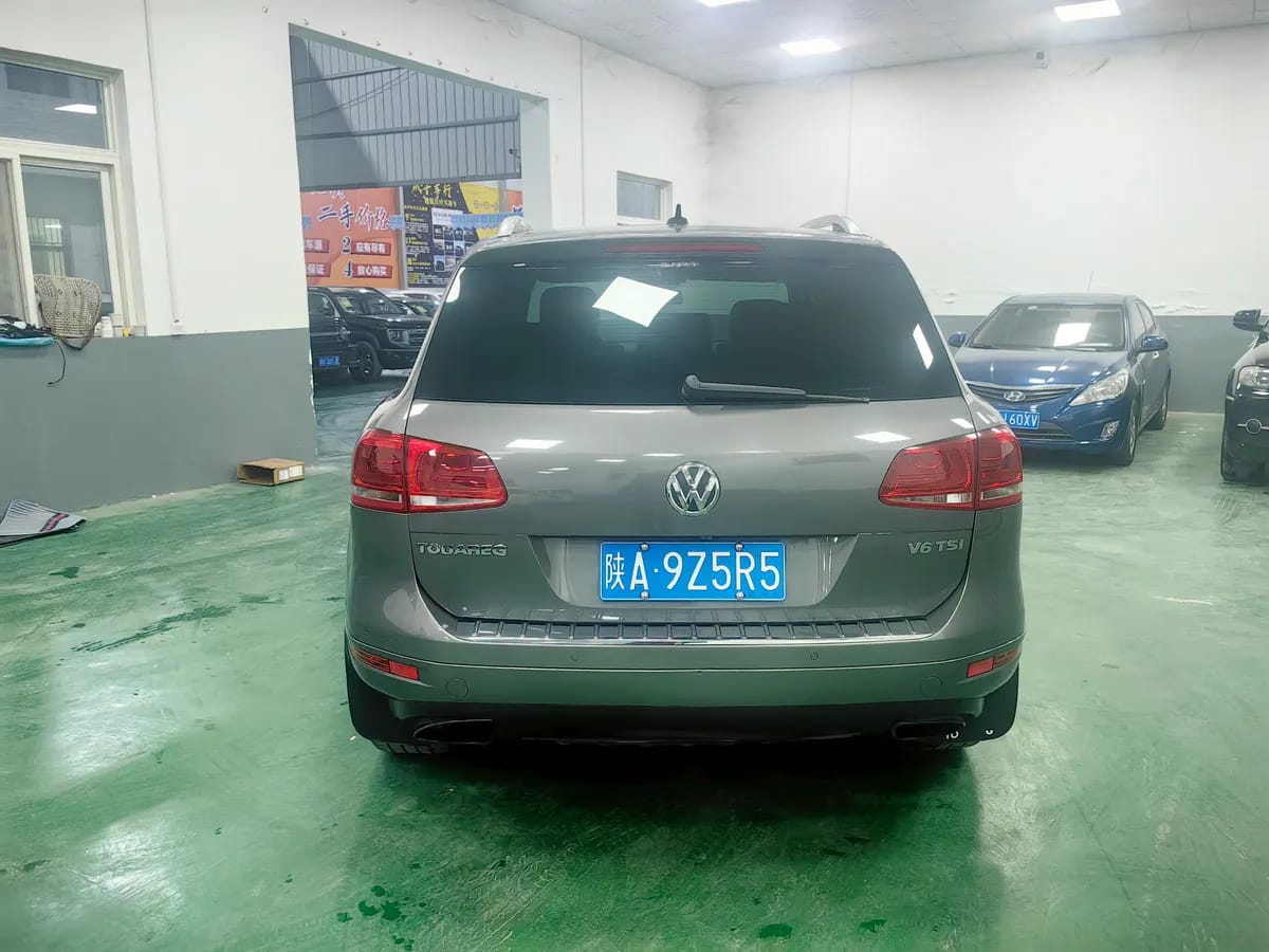 Volkswagen ( ) 2011 3.0TSI 4