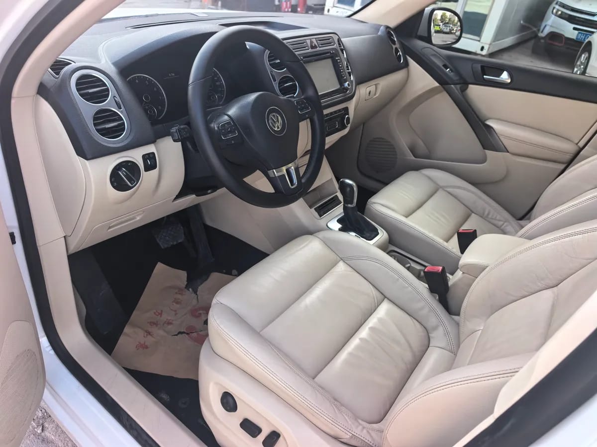 Volkswagen 2012 1.8TSI 2