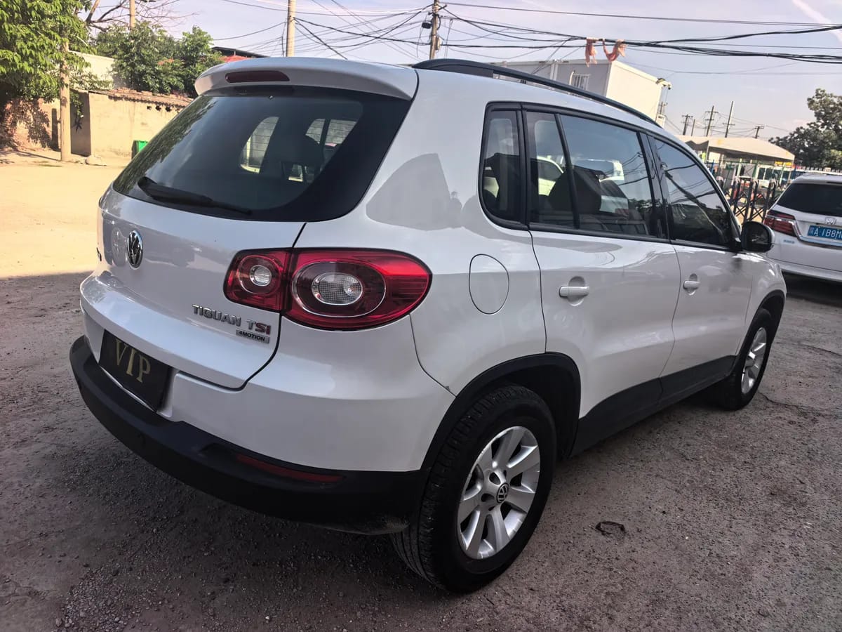 Volkswagen 2012 1.8TSI 3