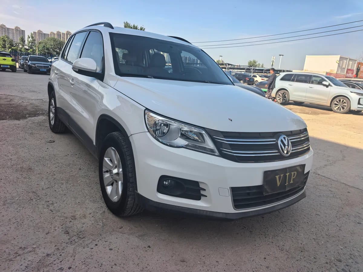 Volkswagen 2012 1.8TSI 6