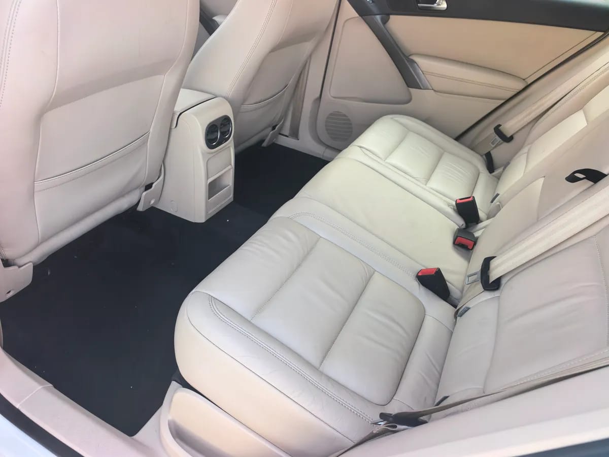 Volkswagen 2012 1.8TSI 8