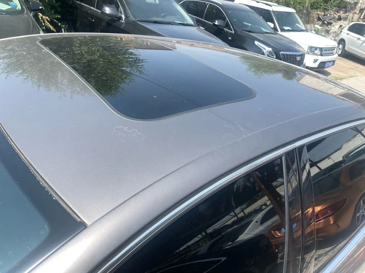 Volkswagen 2012 3.0L 8