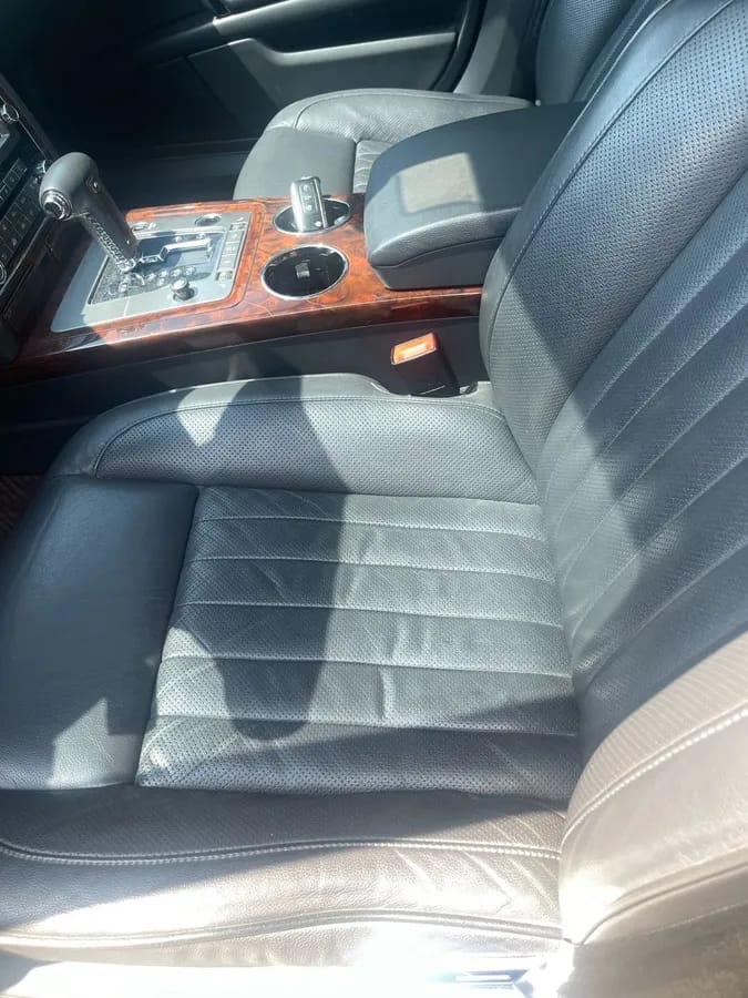 Volkswagen 2012 3.0L 10