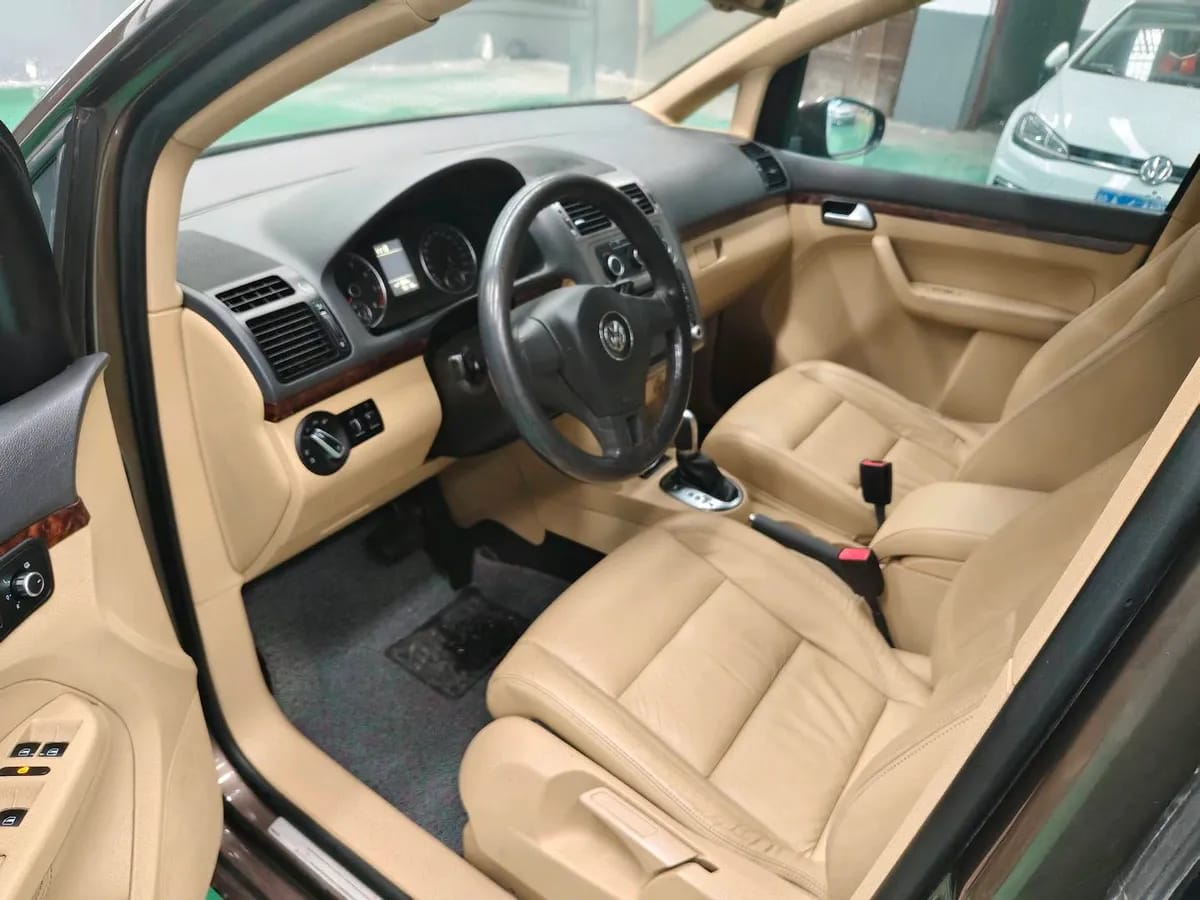 Volkswagen 2013 1.4T DSG 5 9