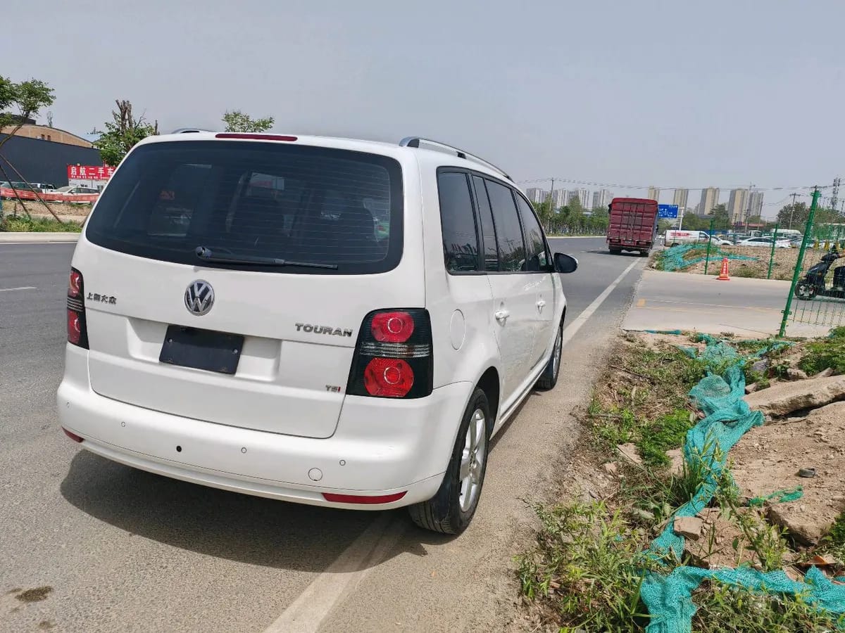 Volkswagen 2013 1.4T DSG 5 5