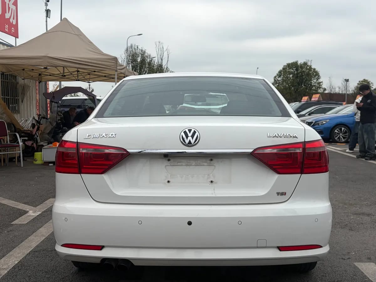 Volkswagen 2013 1.4TSI DSG 4