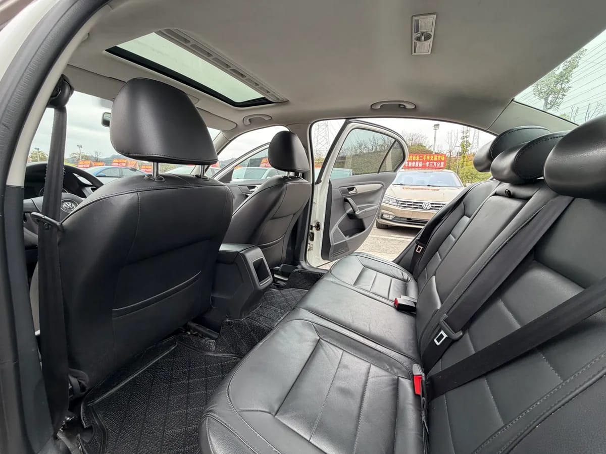 Volkswagen 2013 1.4TSI DSG 8
