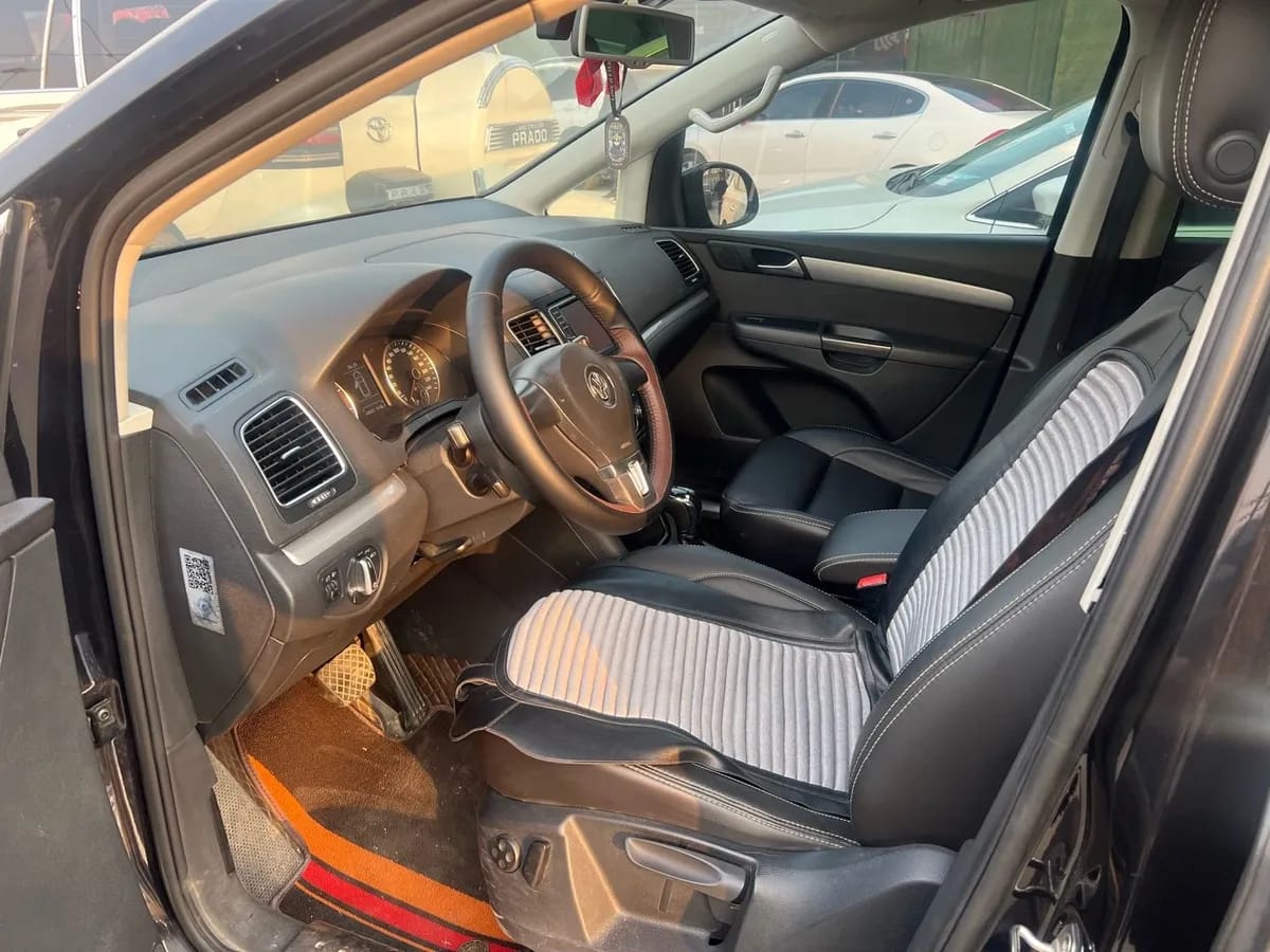 Volkswagen 2013 1.8TSI IV 7