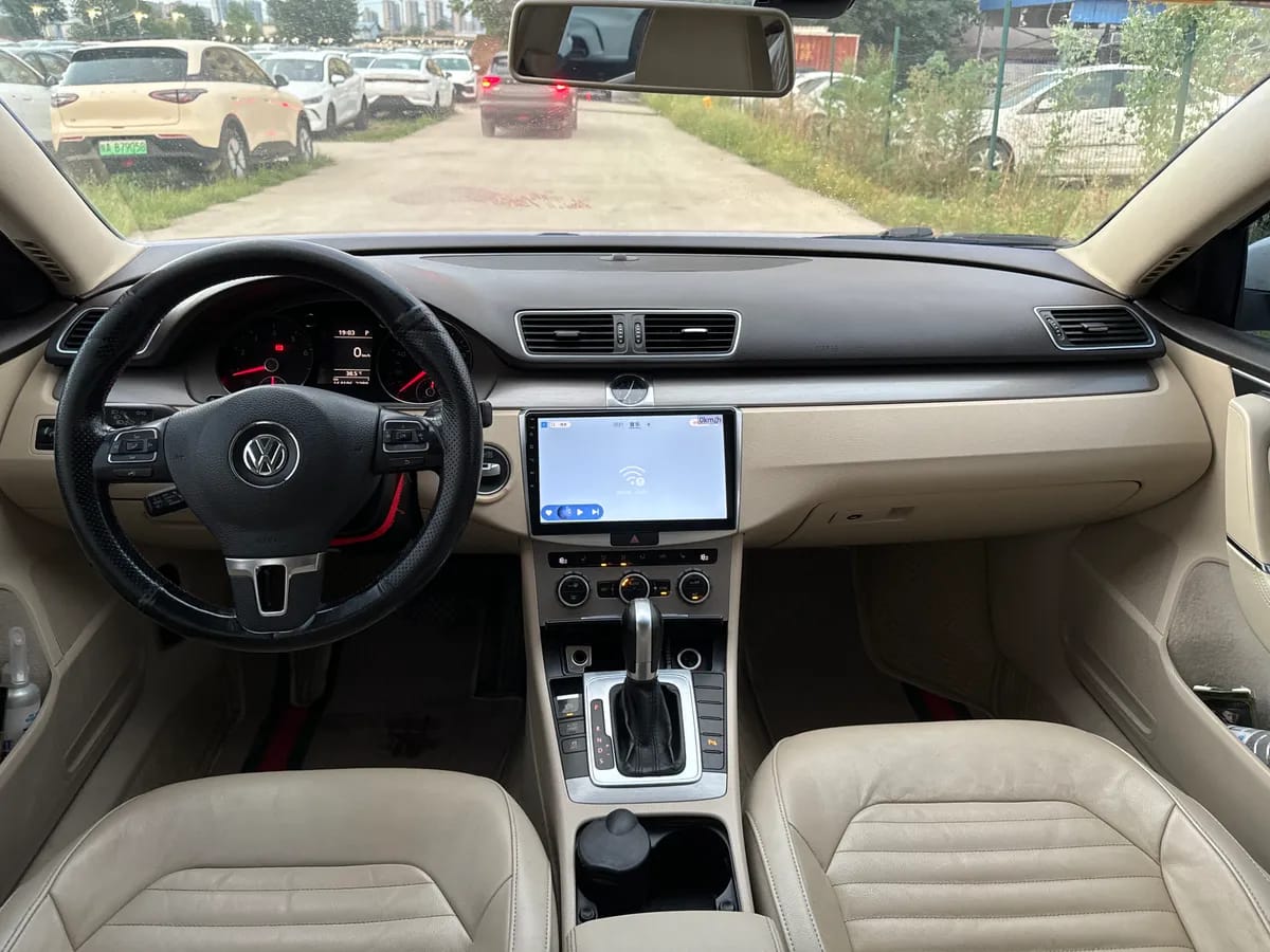 Volkswagen 2013 1.8TSI 10