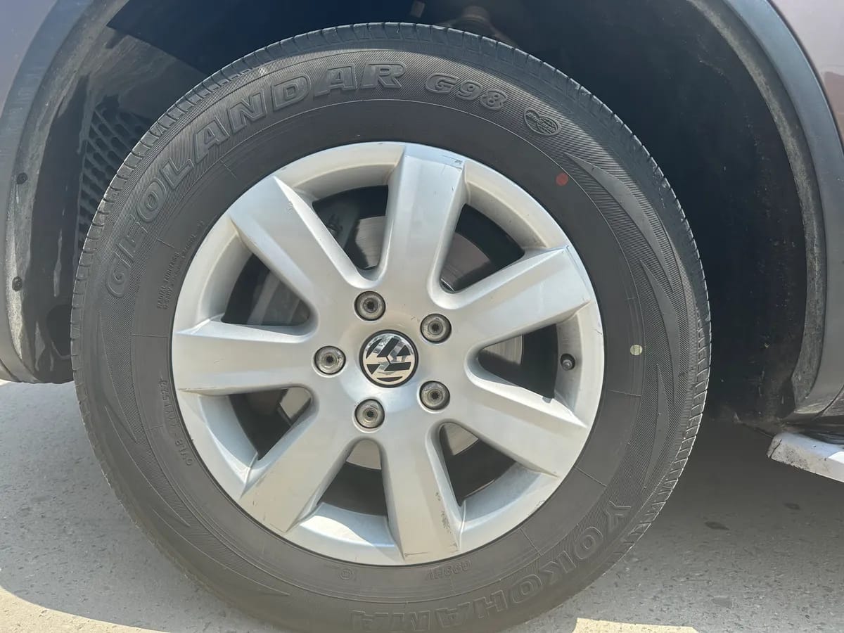 Volkswagen ( ) 2013 3.6L 6