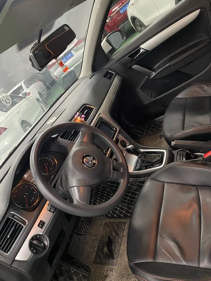 Volkswagen 2014 1.4TSI DSG 8