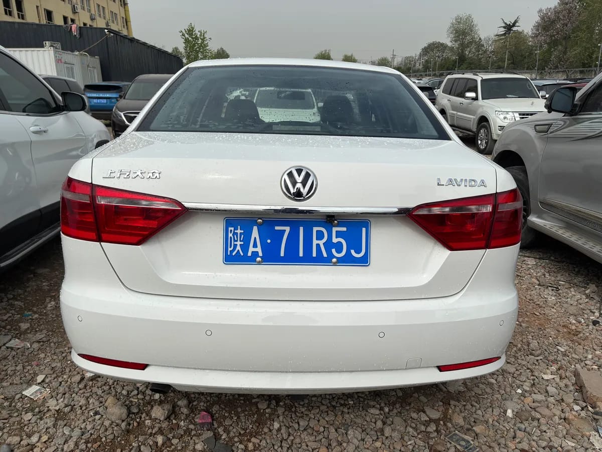 Volkswagen 2015 1.6L 5