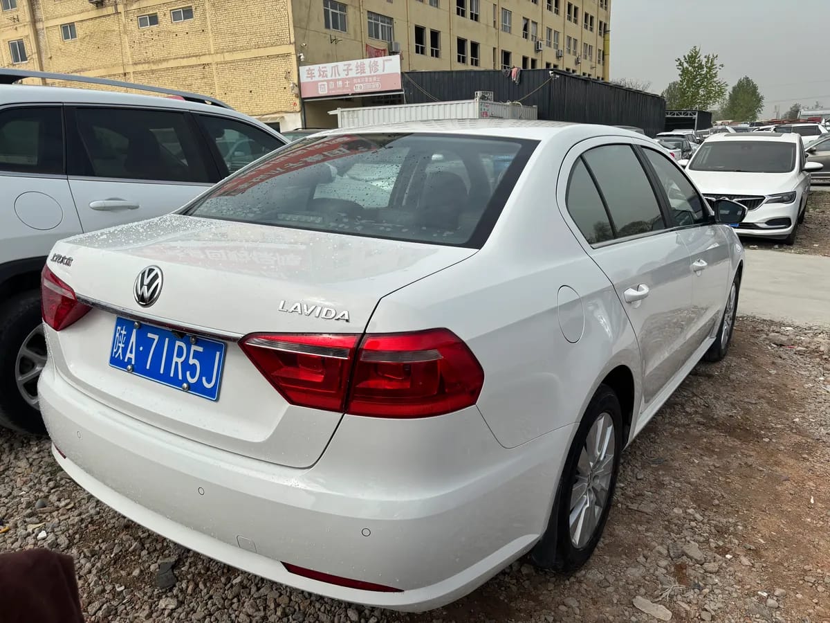 Volkswagen 2015 1.6L 6