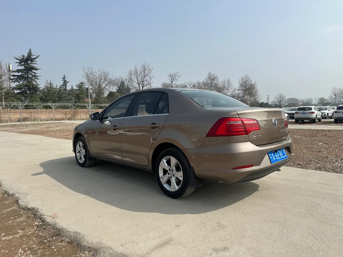 Volkswagen 2015 1.6L 6